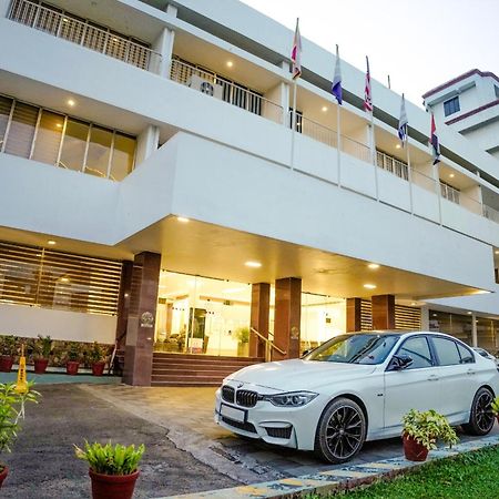 Casino Hotels Ltd Thrissur Екстериор снимка