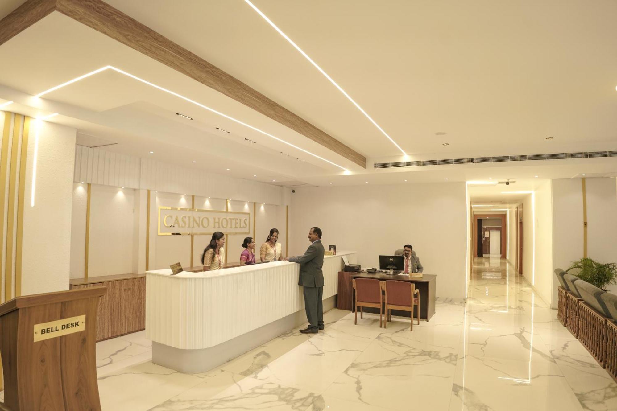 Casino Hotels Ltd Thrissur Екстериор снимка