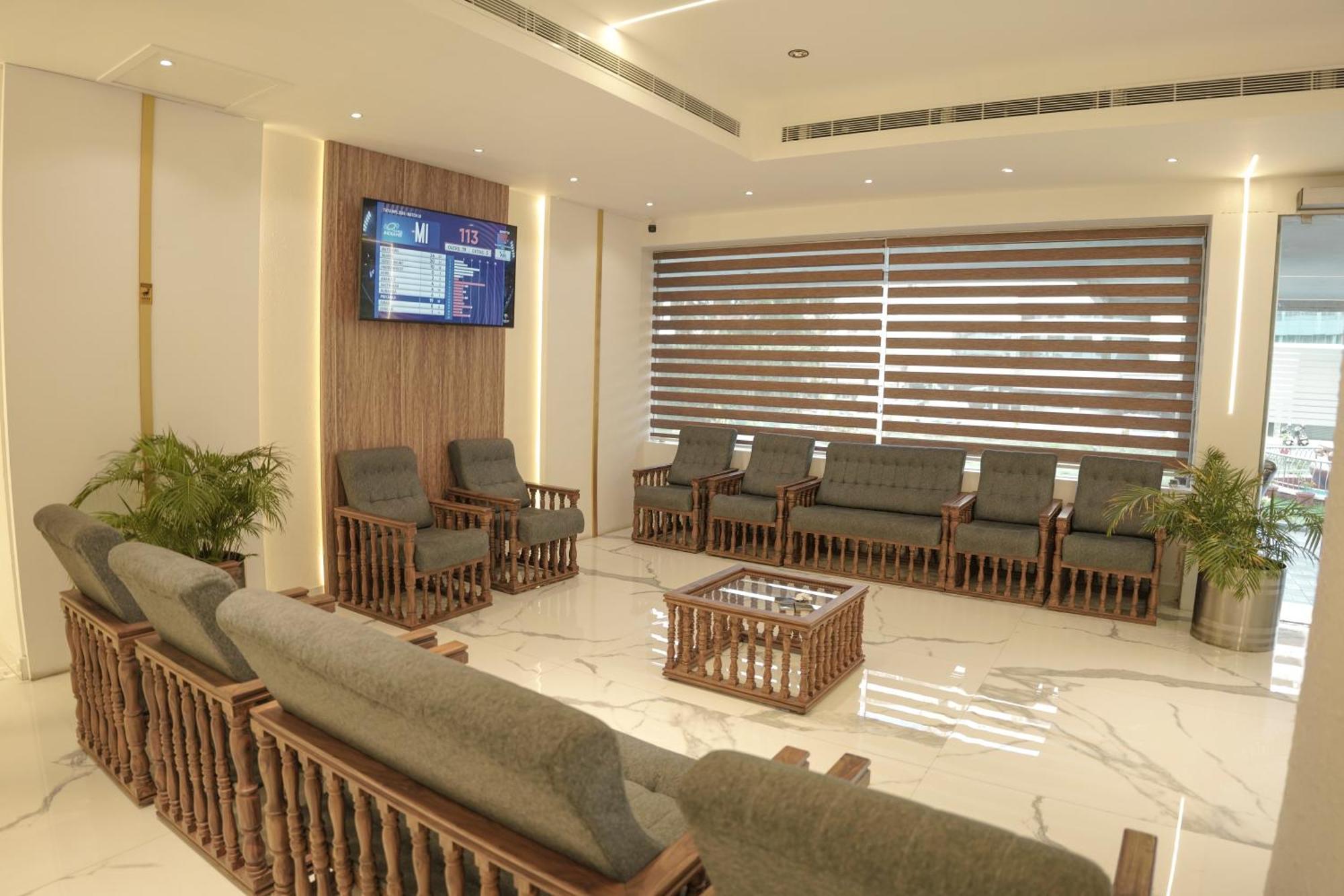Casino Hotels Ltd Thrissur Екстериор снимка