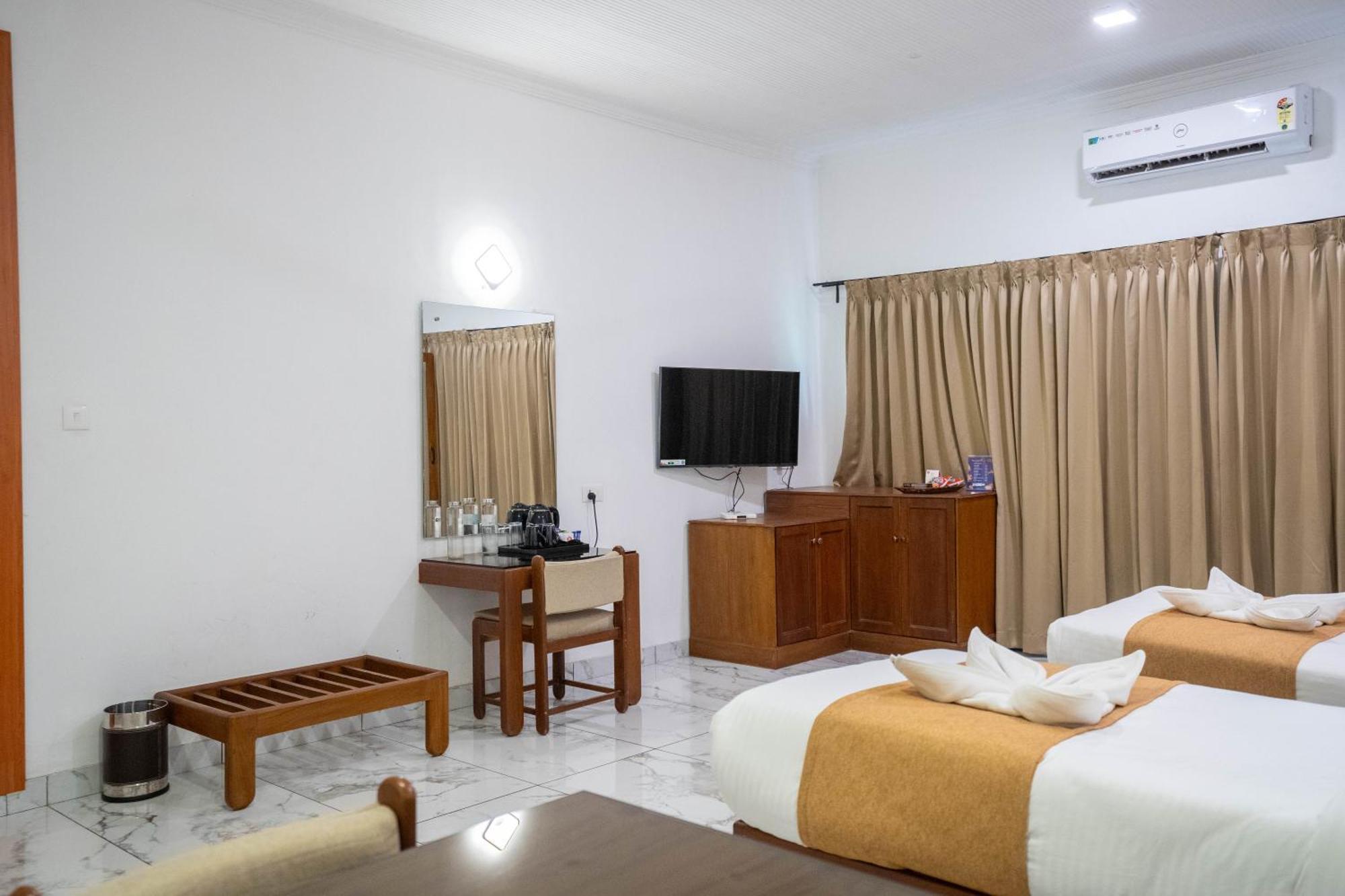 Casino Hotels Ltd Thrissur Екстериор снимка