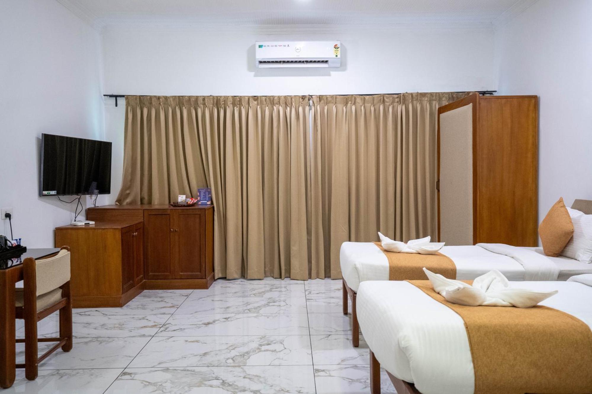 Casino Hotels Ltd Thrissur Екстериор снимка