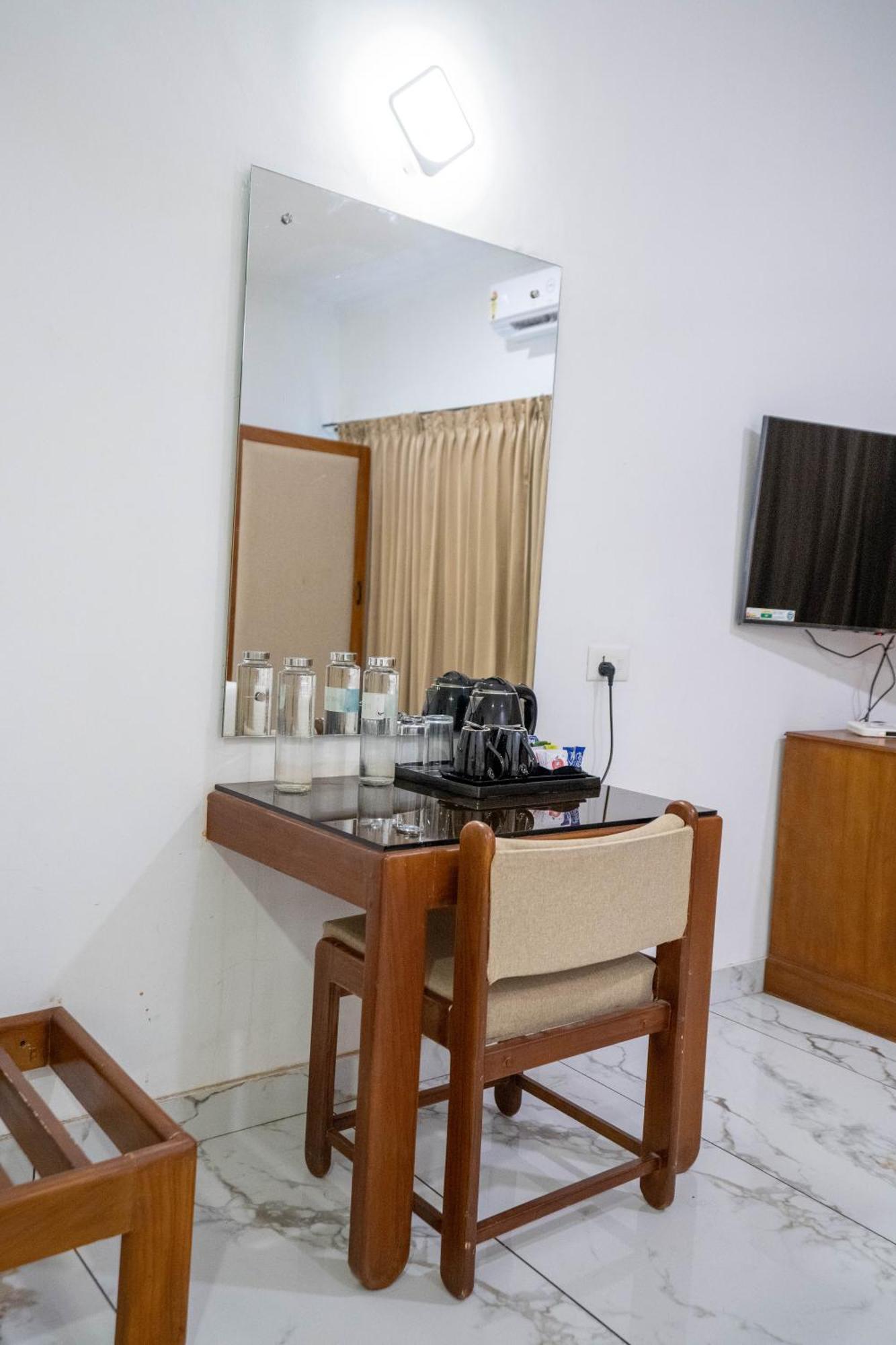 Casino Hotels Ltd Thrissur Екстериор снимка