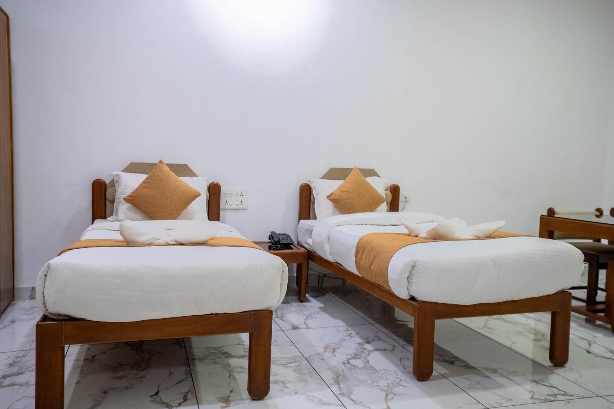 Casino Hotels Ltd Thrissur Екстериор снимка