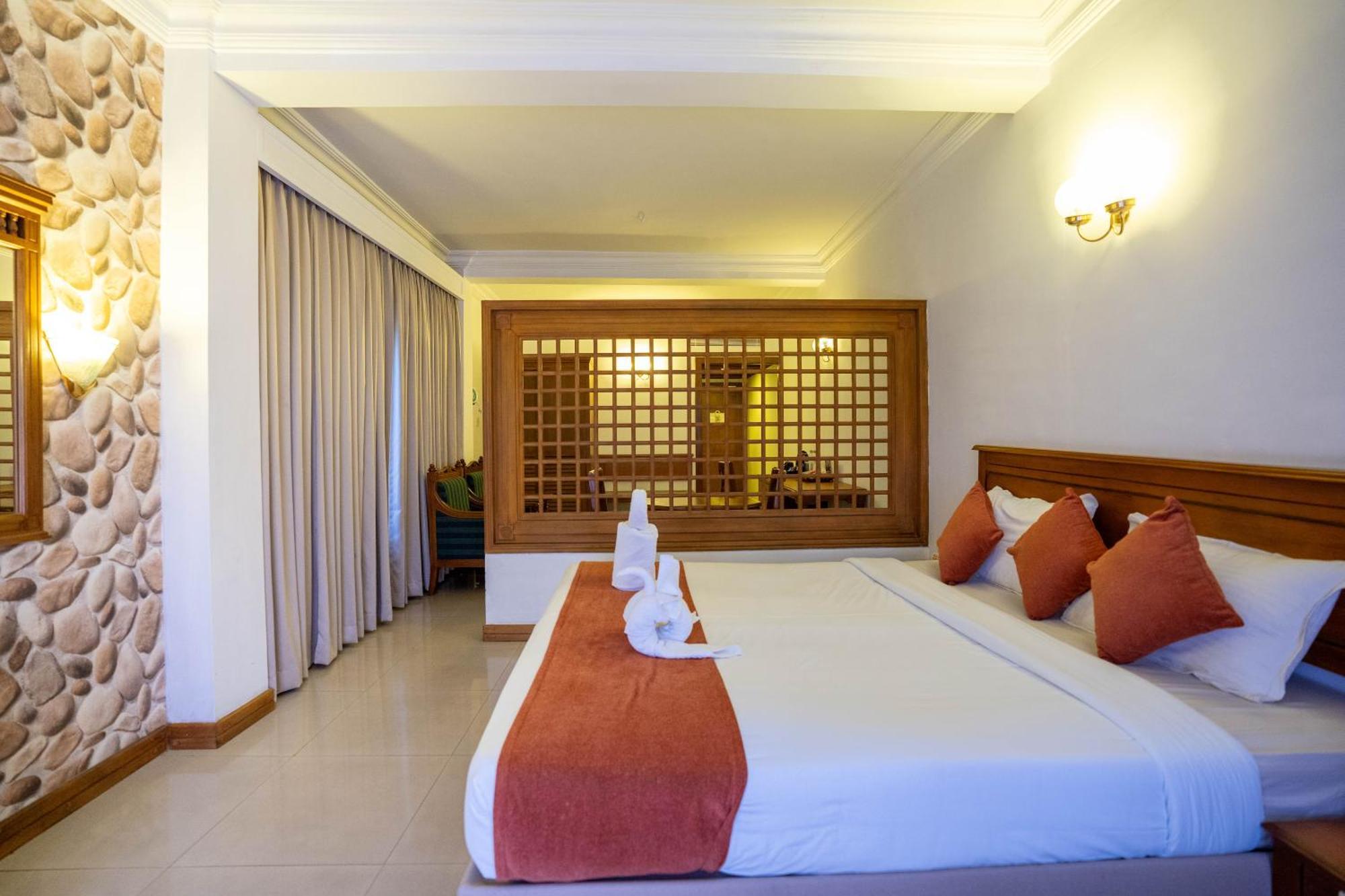 Casino Hotels Ltd Thrissur Екстериор снимка