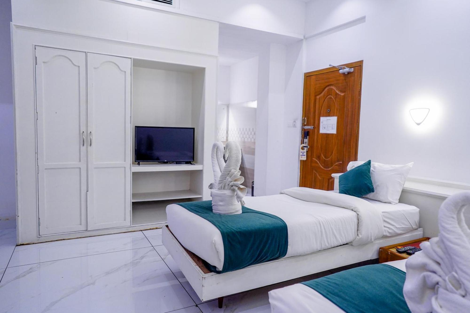 Casino Hotels Ltd Thrissur Екстериор снимка